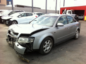 Audi (IN) A4 2.5 TDI QUATTR 180CV - Accidentado 1/17